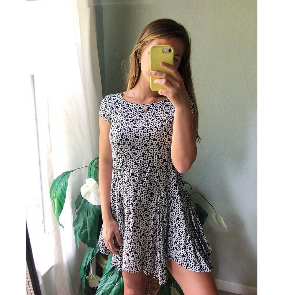 Urban Outfitters Daisy Dress
